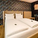 Rioca Frankfurt Posto 7 מלון דירות 4*
