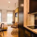 Rioca Frankfurt Posto 7 מלון דירות 4*